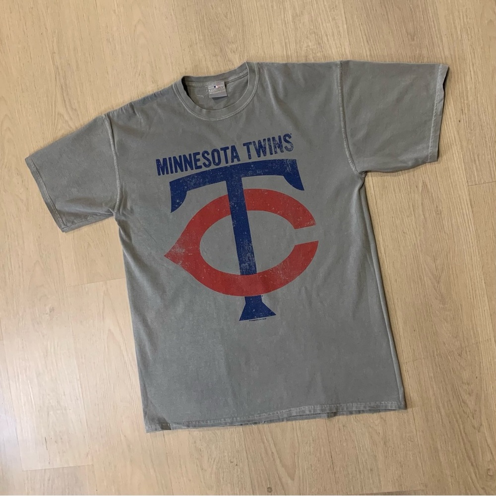 WORN MLB Minnesota Twins Tee "Grey"